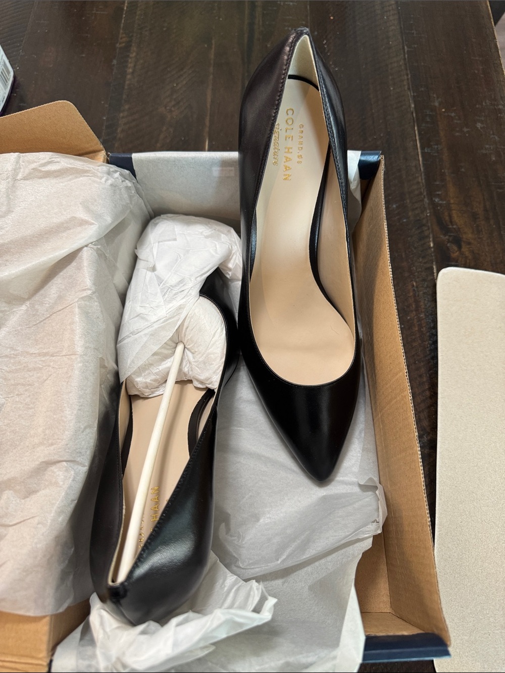 Cole Haan Black Pointed Toe Leather Pumps brand new in box